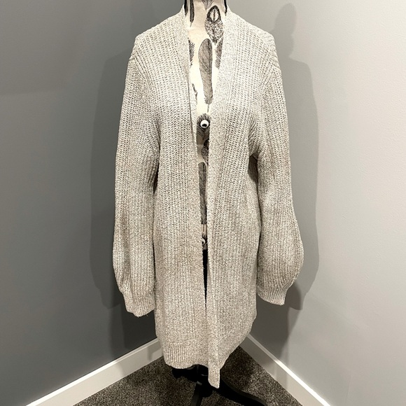 GAP Sweaters - Gap Oatmeal Speckled Cardigan